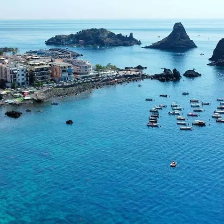 N Amuri A Due Passi Del Mare Frühstückspension Aci Castello